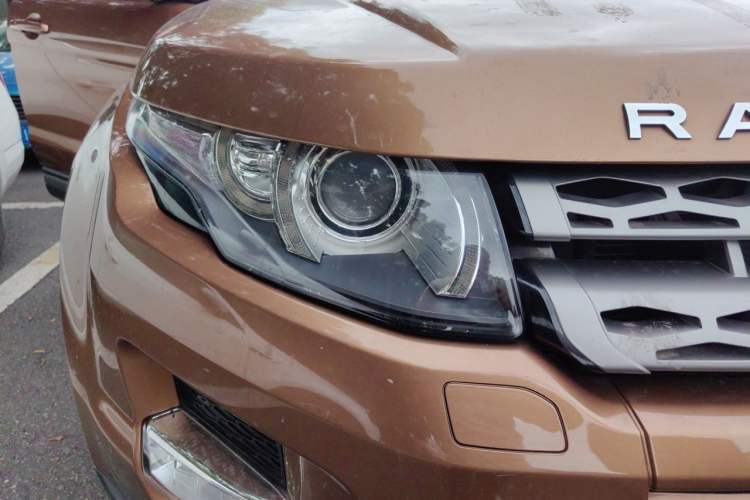 Used Land Rover Range Evoque 2015 2.0T Five-Door Zhiyao Edition Right Front Headlight