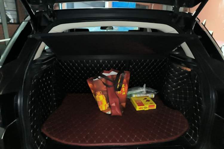 Used Land Rover Range Evoque 2015 2.0T YAMU Genesis Limited Edition Trunk