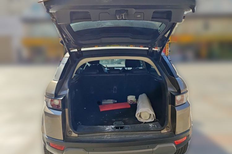 Used Land Rover Range Evoque 2015 2.0T Five-Door Zhiyao Edition Trunk
