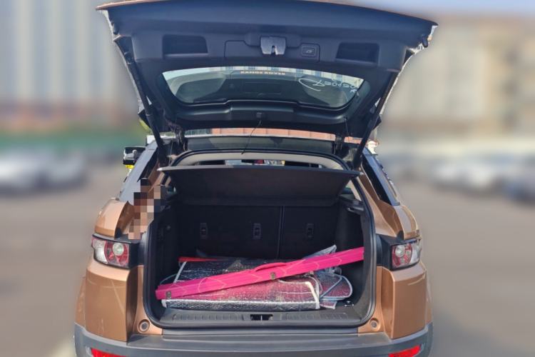 Used Land Rover Range Evoque 2015 2.0T Five-Door Zhiyao Edition Trunk