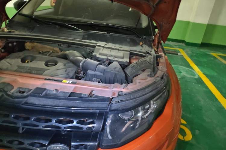 Used Land Rover Range Evoque 2015 2.0T Orange Edition Limited Model Engine Bay Left
