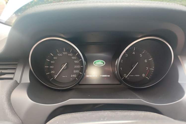 Used Land Rover Range Evoque 2015 2.0T Five-Door Sporty Edition Instrument Cluster