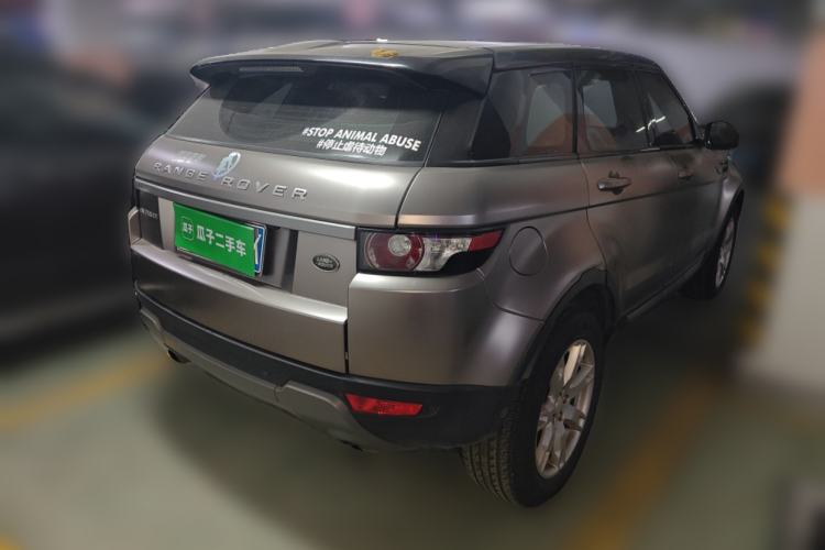 Used Land Rover Range Evoque 2015 2.0T 5-Door Luxury Edition Rear Right 45 Deg
