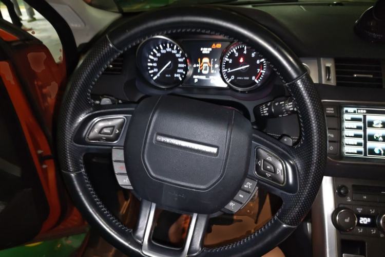 Used Land Rover Range Evoque 2015 2.0T Orange Edition Limited Model Steering Wheel