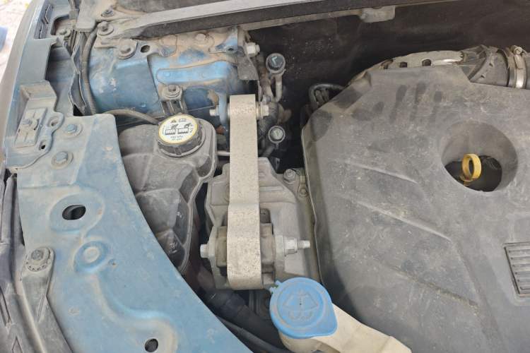 Used Land Rover Range Evoque 2015 2.0T Five-Door Fashion Edition Engine Bay Right