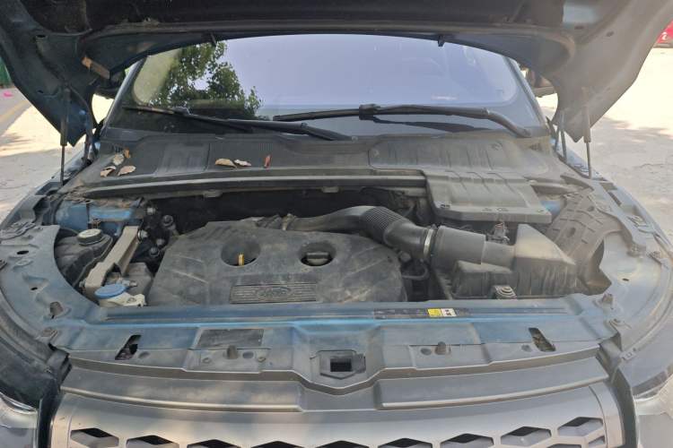 Used Land Rover Range Evoque 2015 2.0T Five-Door Fashion Edition Engine Bay