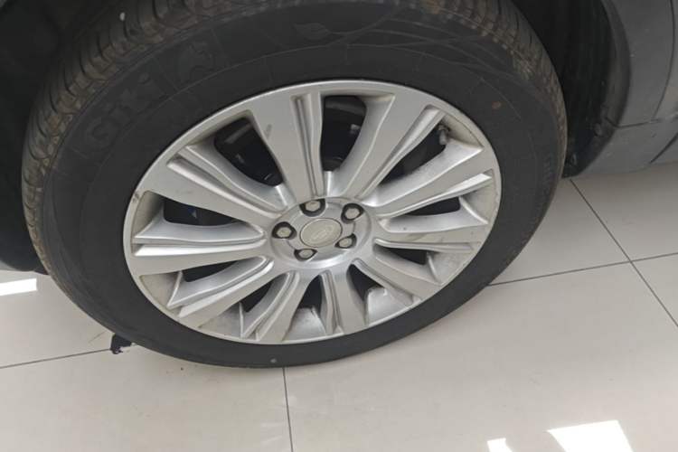 Used Land Rover Range Evoque 2015 2.0T Five-Door Zhiyao Edition Exterior 4