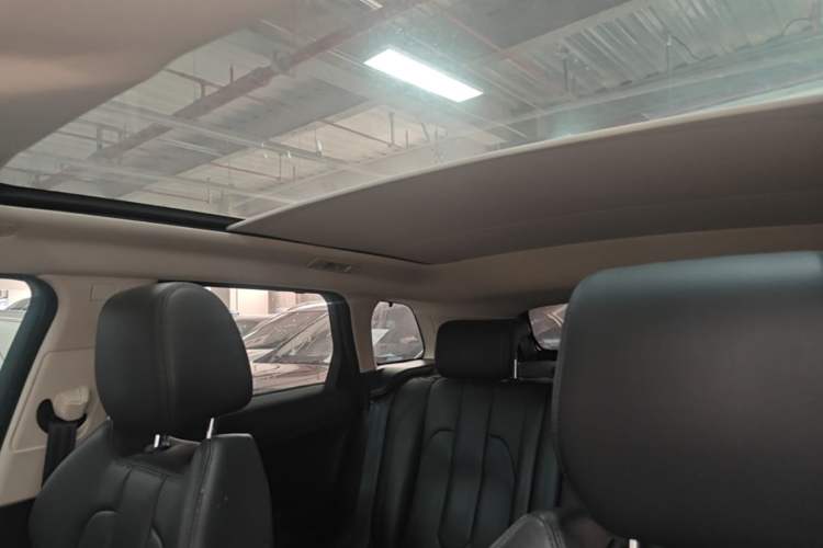 Used Land Rover Range Evoque 2015 2.0T Five-Door Zhiyao Edition Headliner