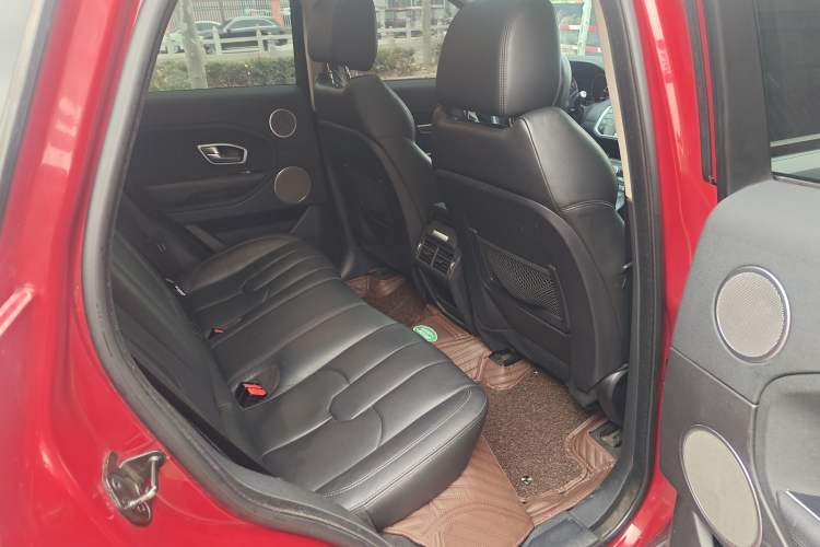 Used Land Rover Range Evoque 2015 2.0T Five-Door Zhiyao Edition Interior 5