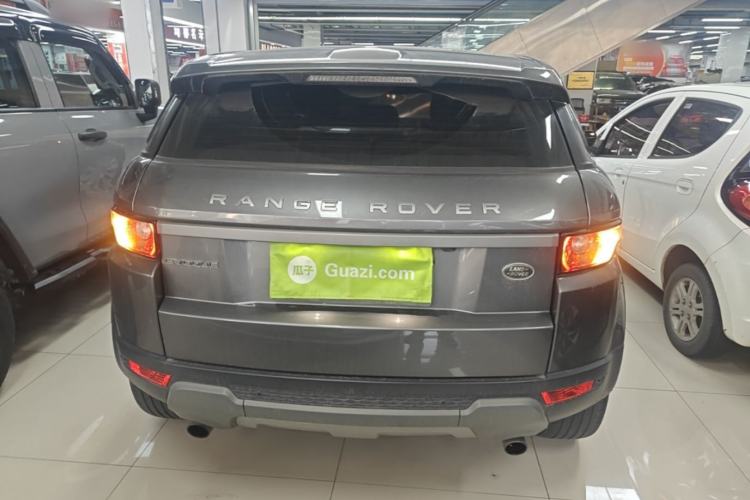 Used Land Rover Range Evoque 2015 2.0T Five-Door Zhiyao Edition Rear