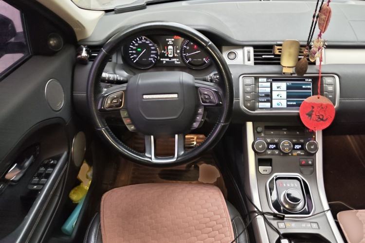 Used Land Rover Range Evoque 2015 2.0T Five-Door Sporty Edition Steering Wheel