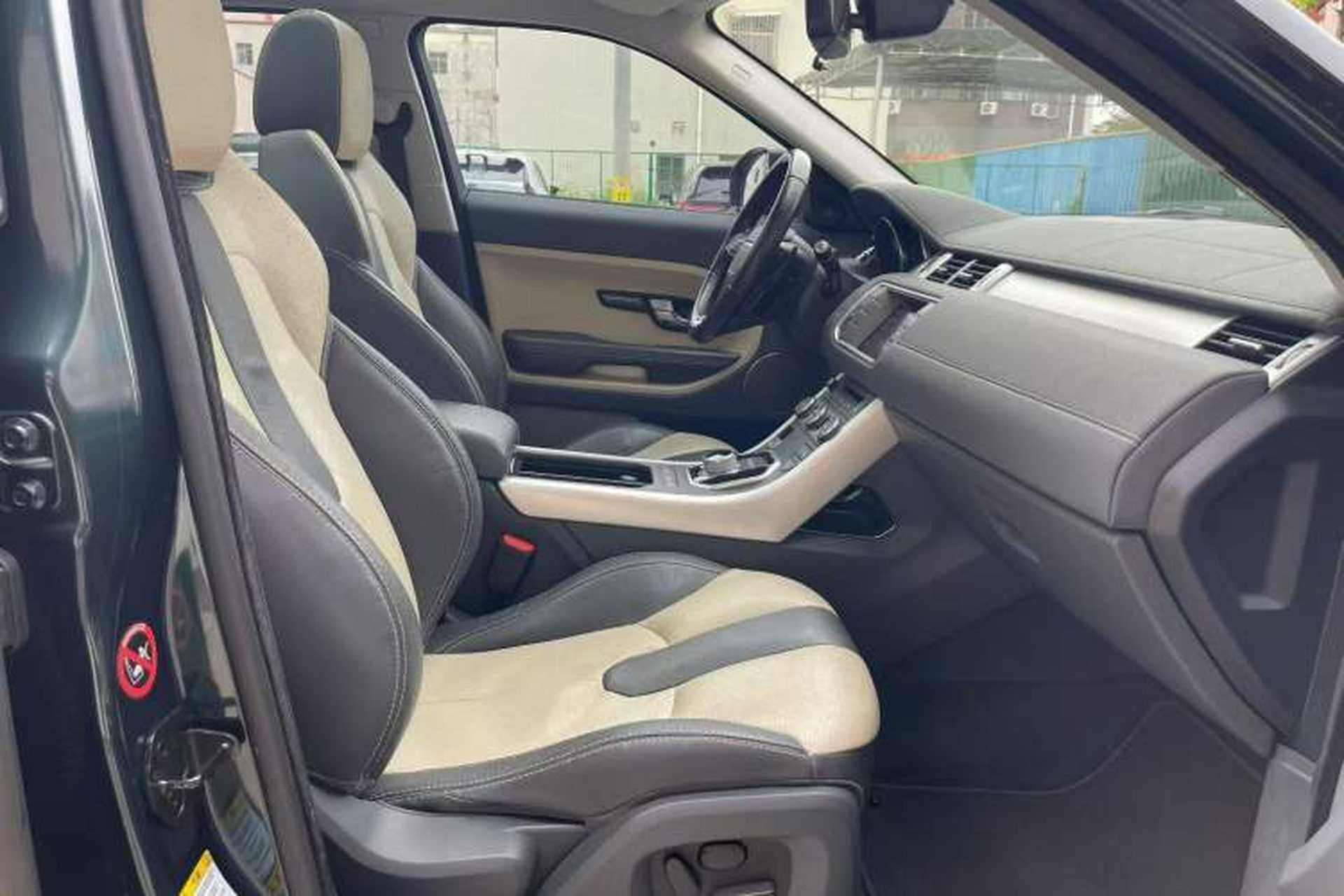 Used Land Rover Range Evoque 2015 2.0T 5-Door Ignite Edition Interior 4