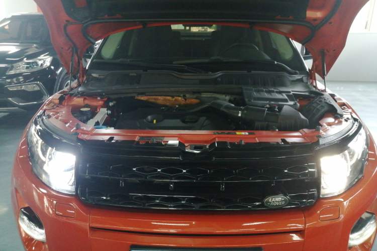 Used Land Rover Range Evoque 2015 2.0T Orange Edition Limited Model Engine Bay