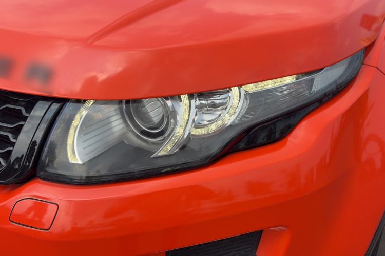 Used Land Rover Range Evoque 2015 2.0T Five-Door Zhiyao Edition Left Front Headlight