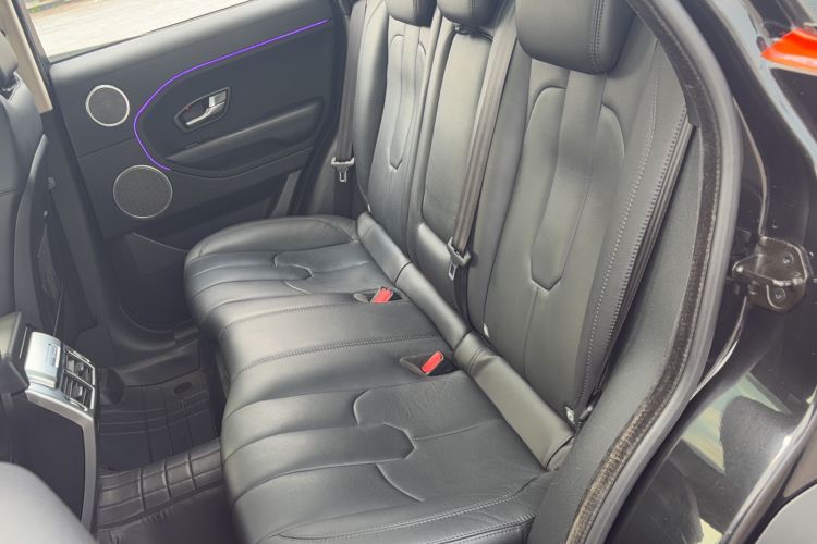 Used Land Rover Range Evoque 2015 2.0T Five-Door Zhiyao Edition Left Rear Seat
