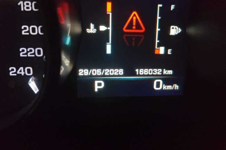 Used Land Rover Range Evoque 2015 2.0T Five-Door Enjoyment Edition Odometer Close Up