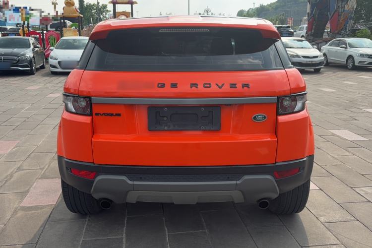 Used Land Rover Range Evoque 2015 2.0T Five-Door Zhiyao Edition Rear