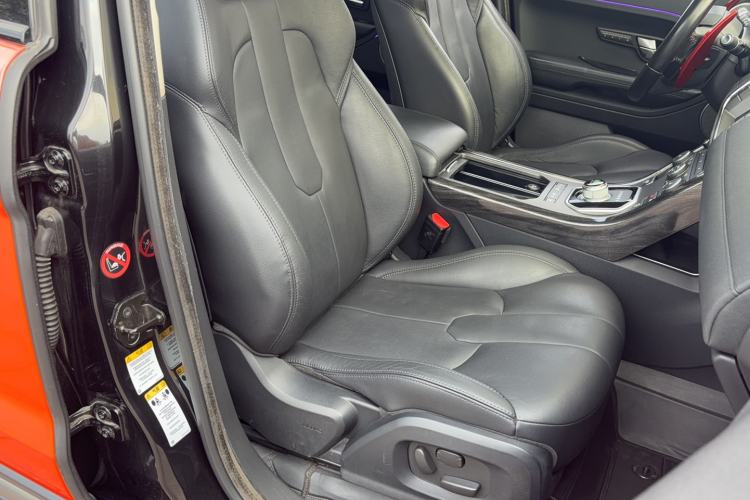 Used Land Rover Range Evoque 2015 2.0T Five-Door Zhiyao Edition Right Front Seat