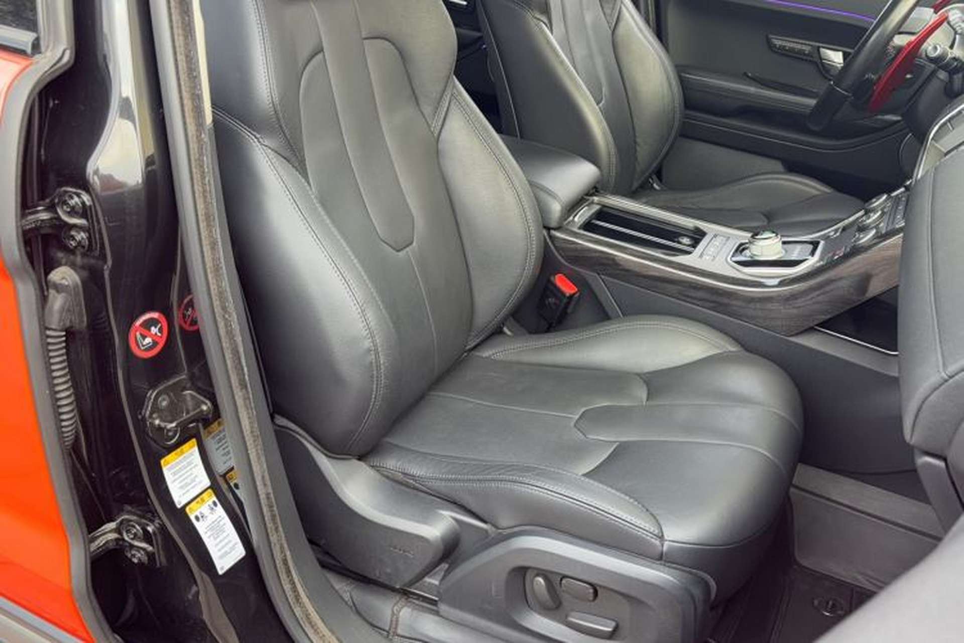Used Land Rover Range Evoque 2015 2.0T Five-Door Zhiyao Edition Right Front Seat