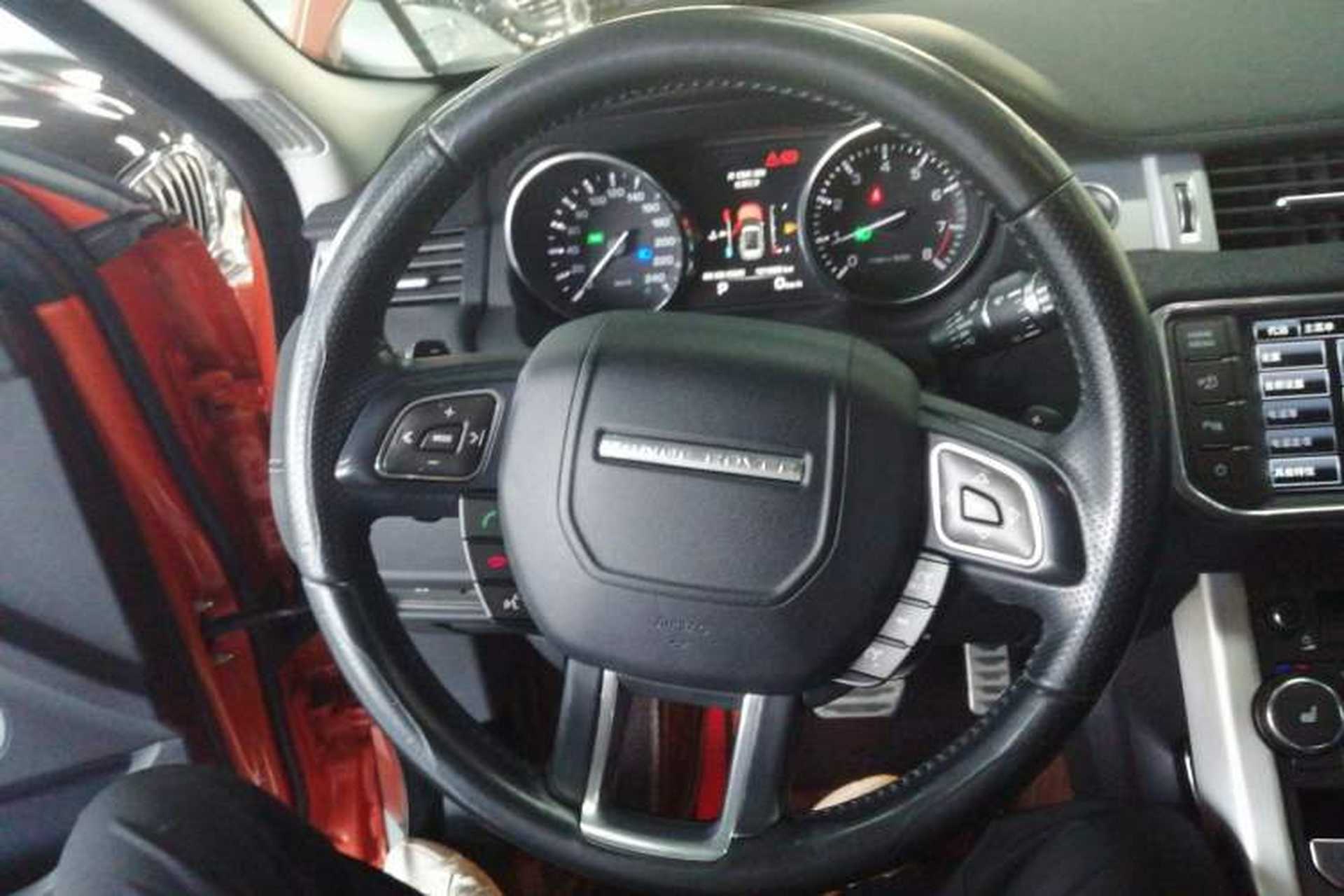Used Land Rover Range Evoque 2015 2.0T Orange Edition Limited Model Steering Wheel