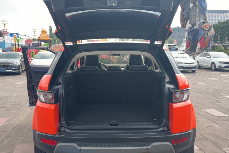 Used Land Rover Range Evoque 2015 2.0T Five-Door Zhiyao Edition Trunk