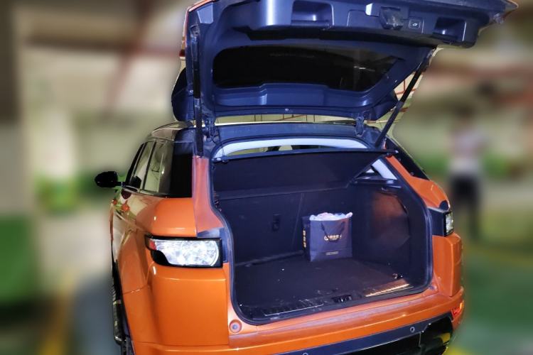 Used Land Rover Range Evoque 2015 2.0T Orange Edition Limited Model Trunk