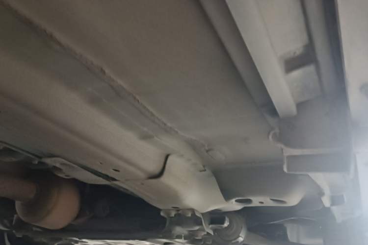 Used Land Rover Range Evoque 2015 2.0T Five-Door Zhiyao Edition Chassis Front Right
