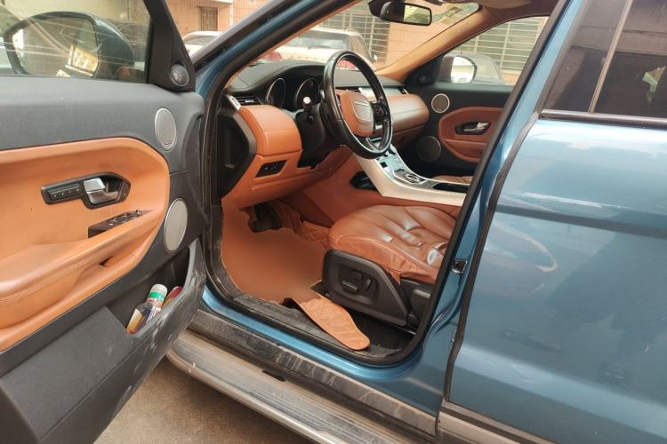 Used Land Rover Range Evoque 2015 2.0T Five-Door Zhiyao Edition Driver Seat