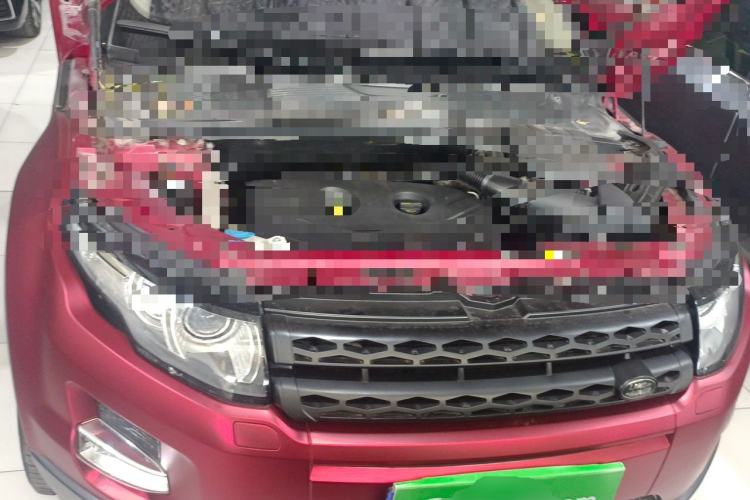 Used Land Rover Range Evoque 2015 2.0T Five-Door Zhiyao Edition Engine Bay