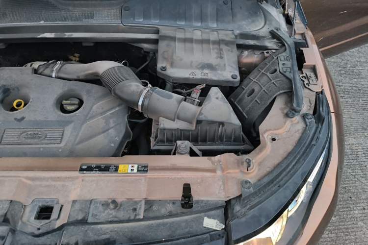 Used Land Rover Range Evoque 2015 2.0T Five-Door Sporty Edition Engine Bay Left