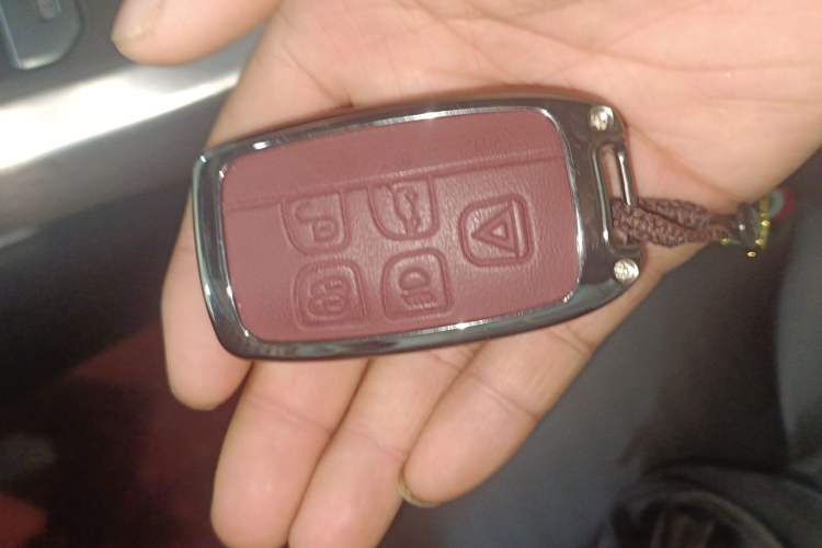 Used Land Rover Range Evoque 2015 2.0T Five-Door Zhiyao Edition Vehicle Key