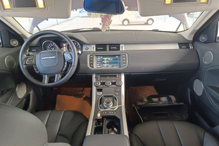 Used Land Rover Range Evoque 2015 2.0T Five-Door Zhiyao Edition Center Console