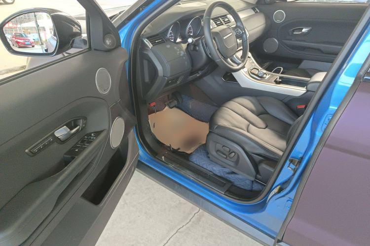 Used Land Rover Range Evoque 2015 2.0T Five-Door Zhiyao Edition Driver Seat