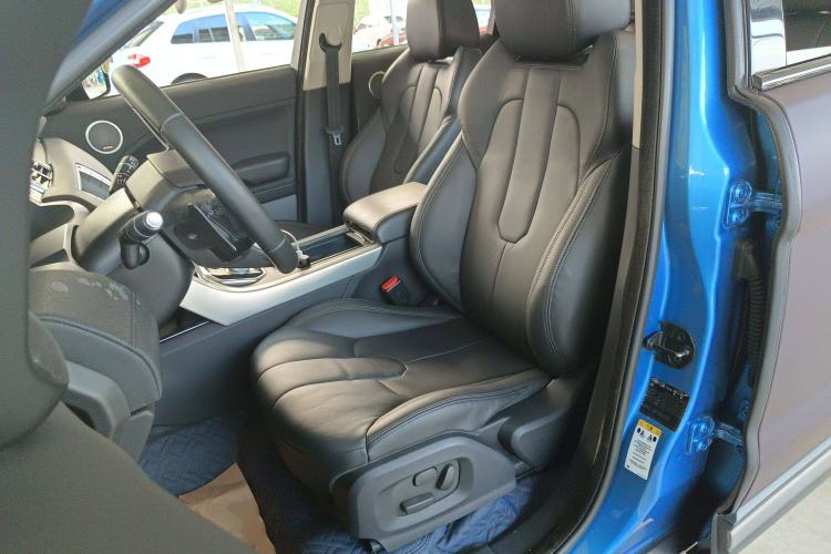 Used Land Rover Range Evoque 2015 2.0T Five-Door Zhiyao Edition Left Front Seat