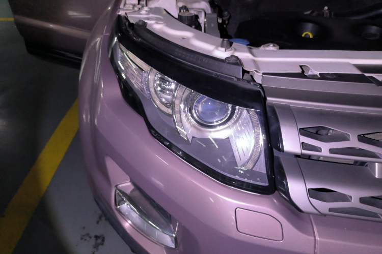 Used Land Rover Range Evoque 2015 2.0T Five-Door Fashion Edition Right Front Headlight