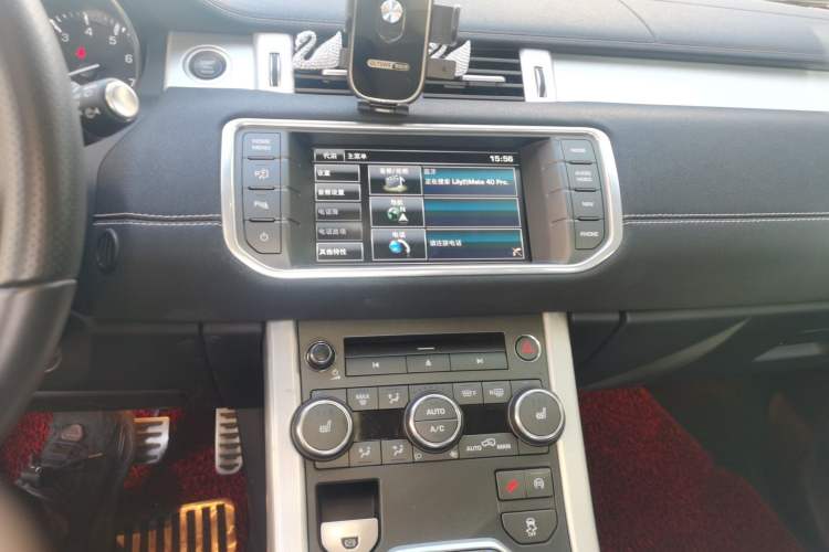 Used Land Rover Range Evoque 2015 2.0T 5-Door Ignite Edition Audio And AC Panel