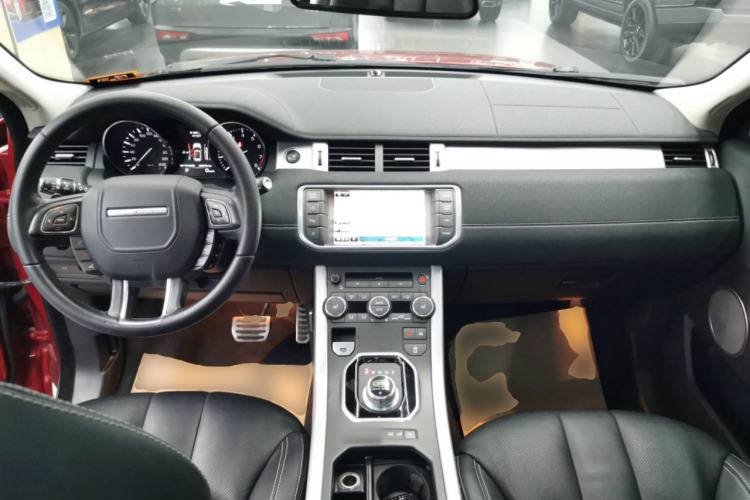 Used Land Rover Range Evoque 2015 2.0T 5-Door Ignite Edition Center Console