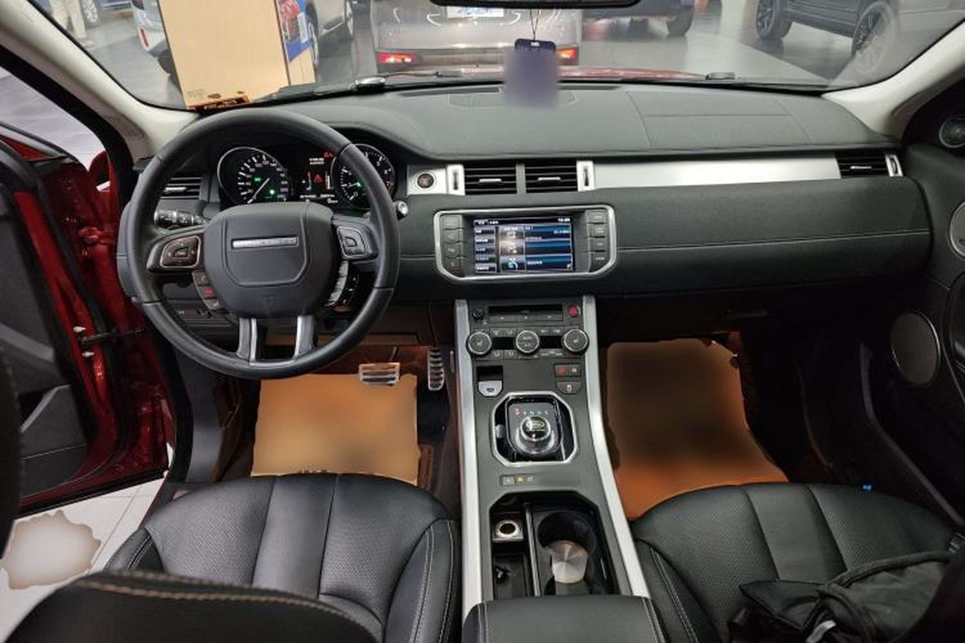 Used Land Rover Range Evoque 2015 2.0T 5-Door Ignite Edition Center Console