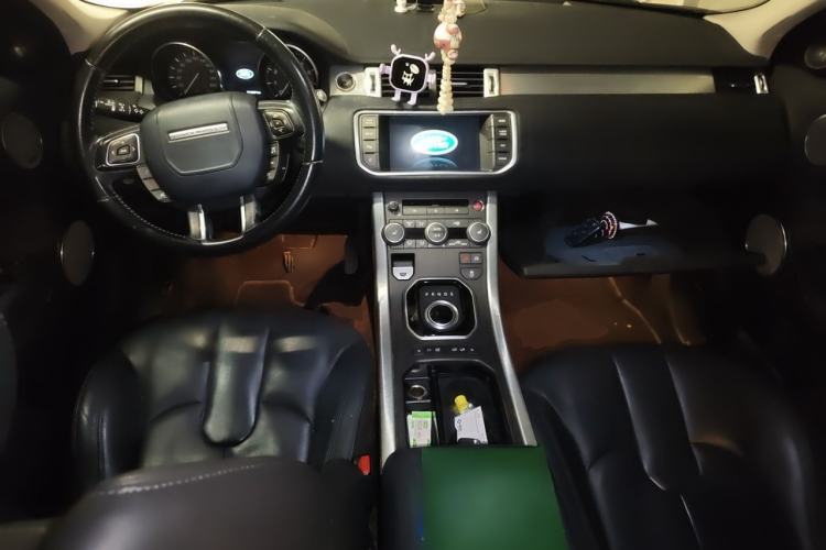 Used Land Rover Range Evoque 2015 2.0T Five-Door Zhiyao Edition Center Console