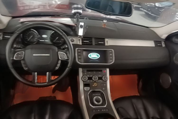 Used Land Rover Range Evoque 2015 2.0T Five-Door Fashion Edition Center Console
