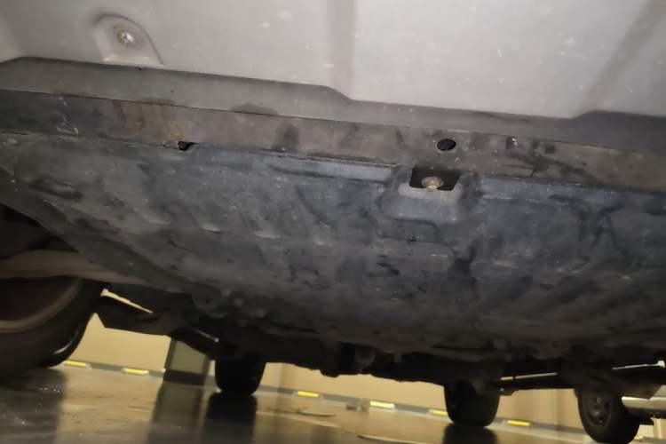 Used Land Rover Range Evoque 2015 2.0T Five-Door Zhiyao Edition Chassis Front