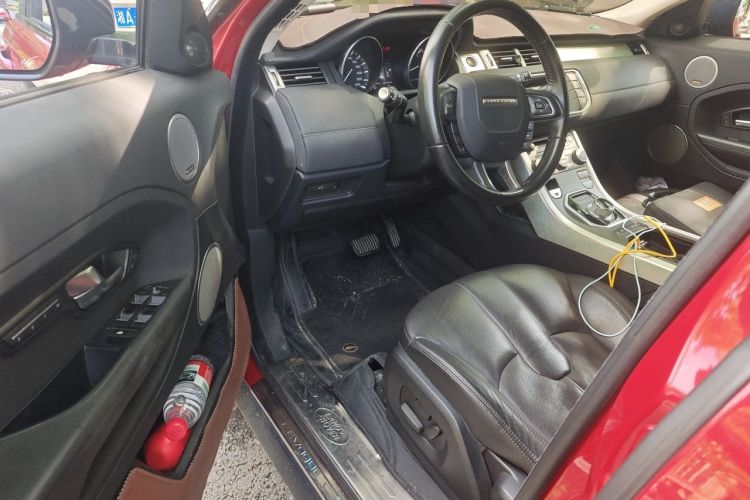 Used Land Rover Range Evoque 2015 2.0T Five-Door Zhiyao Edition Driver Seat