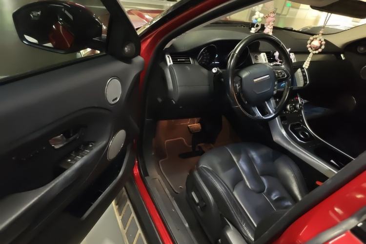 Used Land Rover Range Evoque 2015 2.0T Five-Door Zhiyao Edition Driver Seat