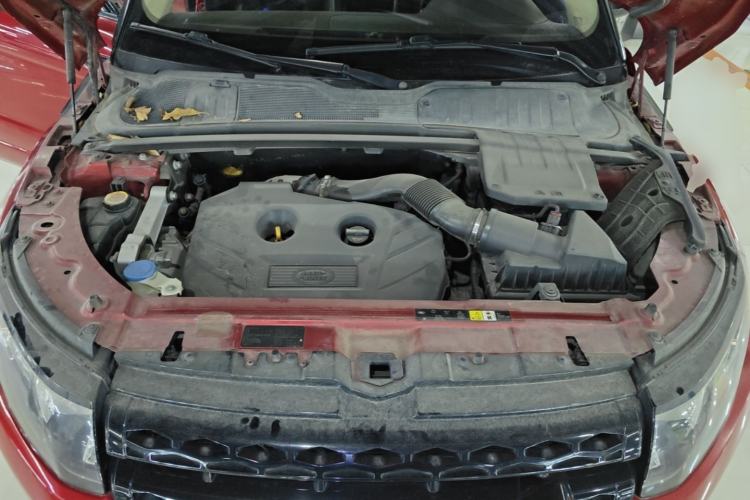 Used Land Rover Range Evoque 2015 2.0T Five-Door Sporty Edition Engine Bay