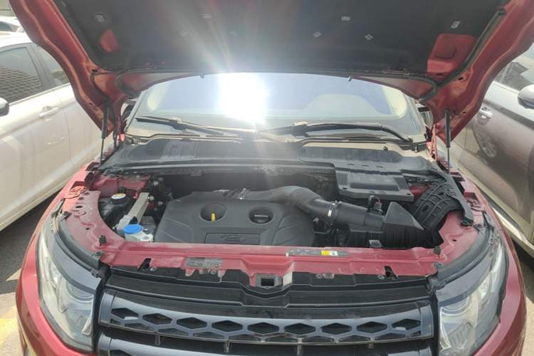 Used Land Rover Range Evoque 2015 2.0T 5-Door Ignite Edition Engine Bay