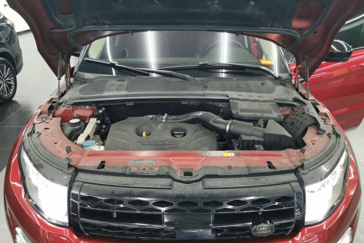 Used Land Rover Range Evoque 2015 2.0T 5-Door Ignite Edition Engine Bay