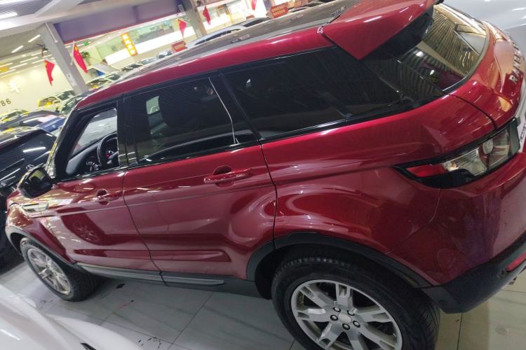 Used Land Rover Range Evoque 2015 2.0T 5-Door Luxury Edition Exterior 3