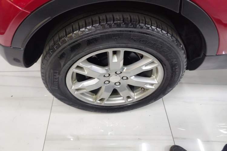 Used Land Rover Range Evoque 2015 2.0T 5-Door Luxury Edition Exterior 8