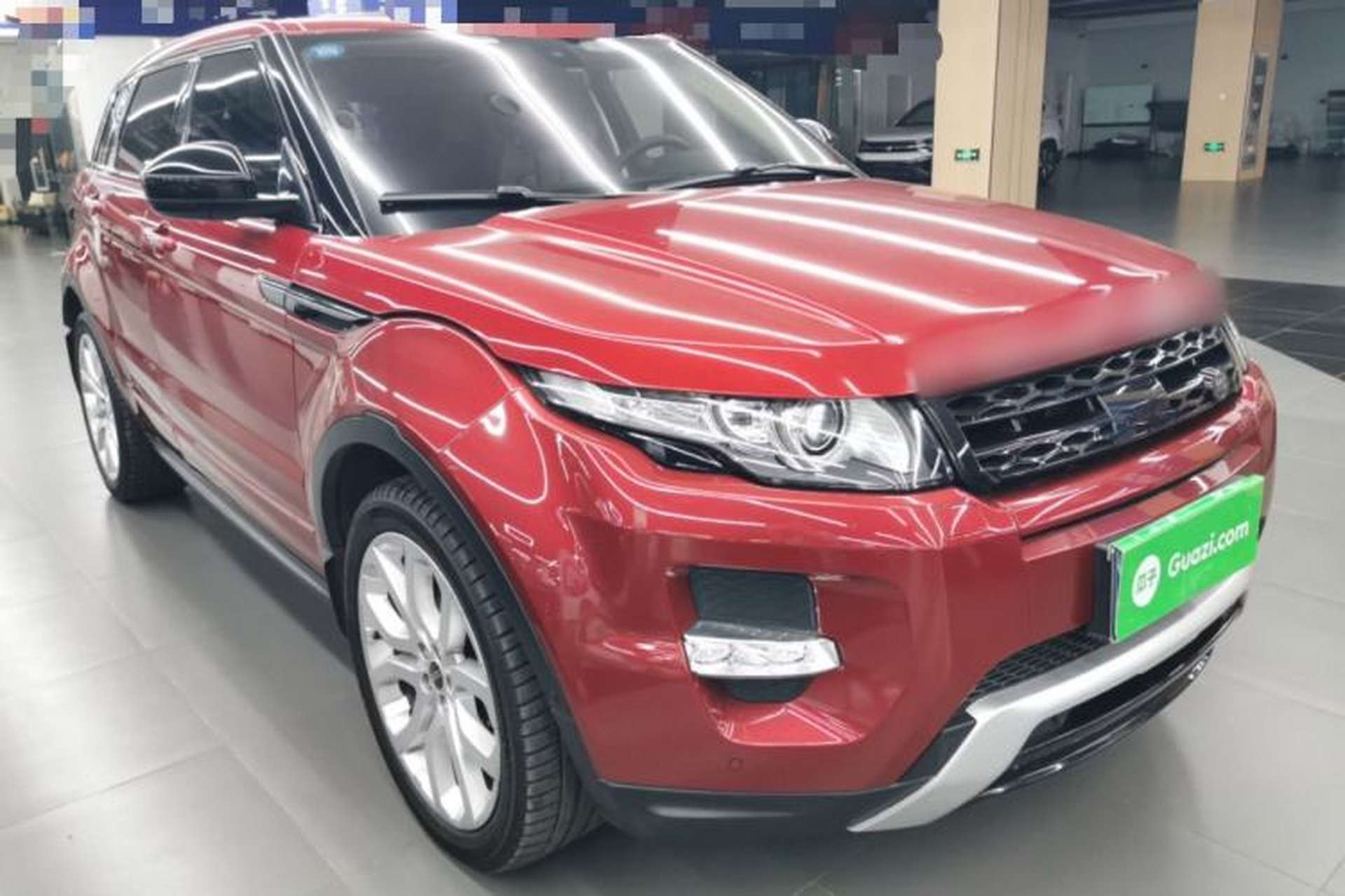 Used Land Rover Range Evoque 2015 2.0T 5-Door Ignite Edition Front Right 45 Deg