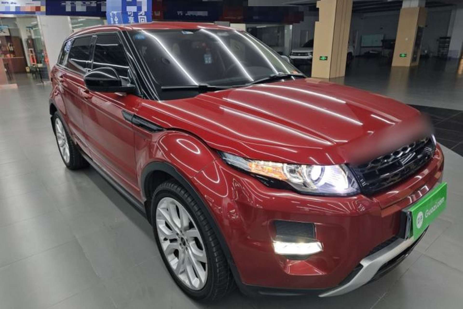 Used Land Rover Range Evoque 2015 2.0T 5-Door Ignite Edition Front Right 45 Deg